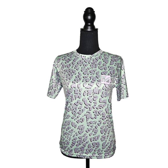 Pit Viper T Flex Tech Soft Stretch T Shirt Womens Size XS Dino Print High Low - Picture 2 of 14